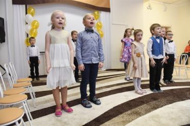 Губернатор Ленобласти открыл новый детский сад в Кудрово 