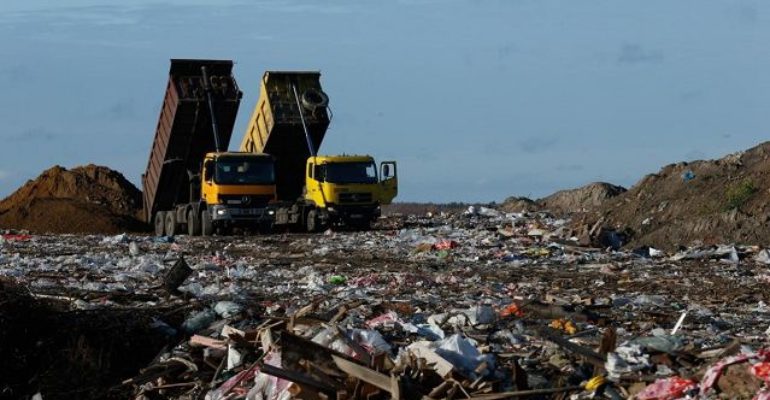 Беглов одобрил создание единого мусорного оператора Петербурга и Ленобласти