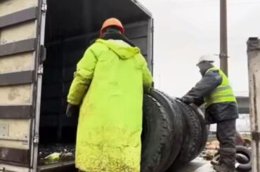 Покрышки из снесенных гаражей в Кудрово отправят на переработку