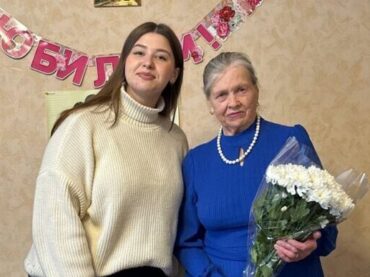 Сегодня 85-летний юбилей отметила жительница Янино-1 Анна Ткаличева