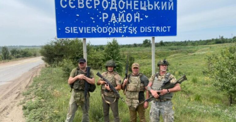 Очередную партию дорогостоящей техники передали бойцам СВО от Заневского поселения