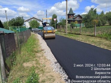 В Суоранде начали асфальтировать деревенские дороги.